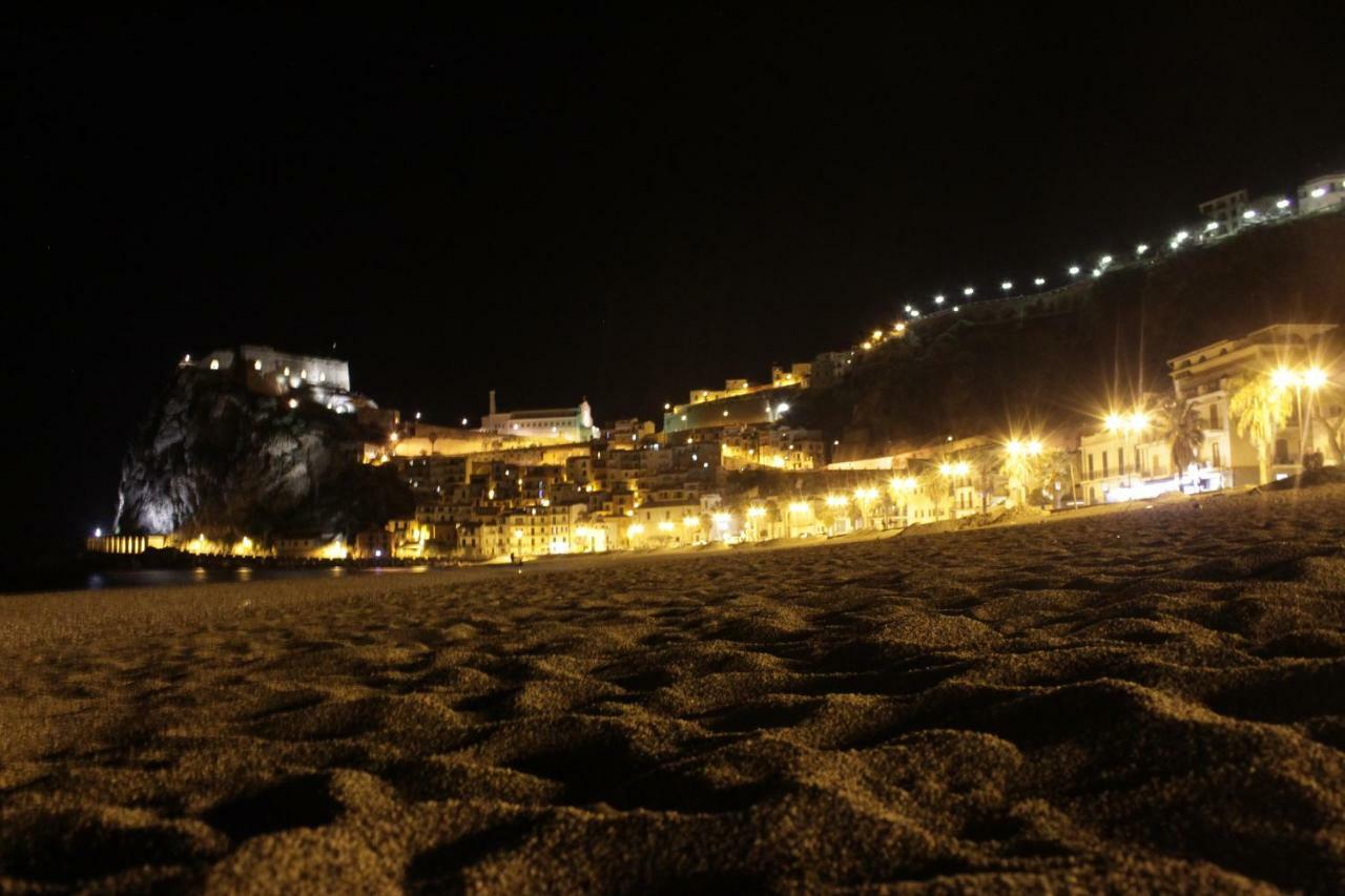 Il Ritratto Casa Vacanza シッラ エクステリア 写真