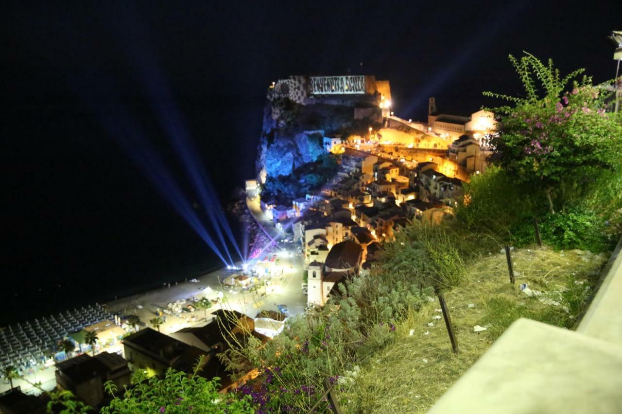 Il Ritratto Casa Vacanza シッラ エクステリア 写真