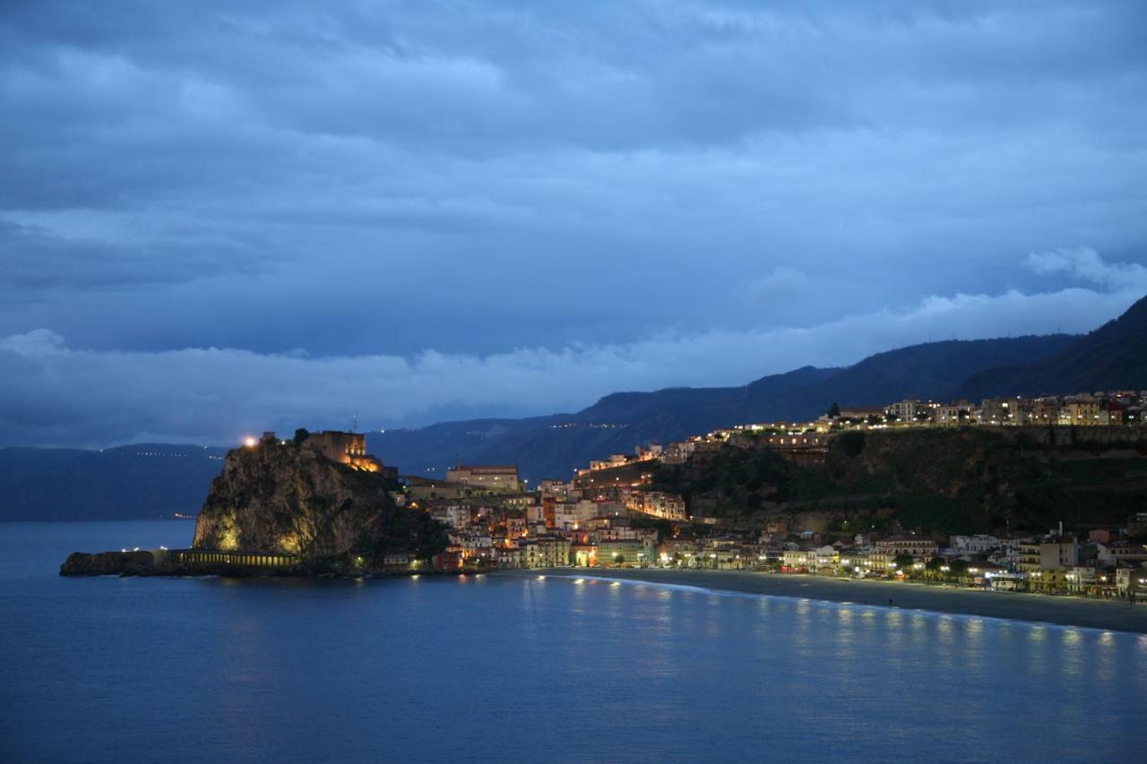 Il Ritratto Casa Vacanza シッラ エクステリア 写真