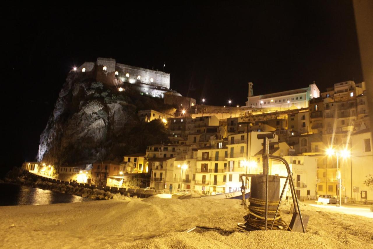 Il Ritratto Casa Vacanza シッラ エクステリア 写真